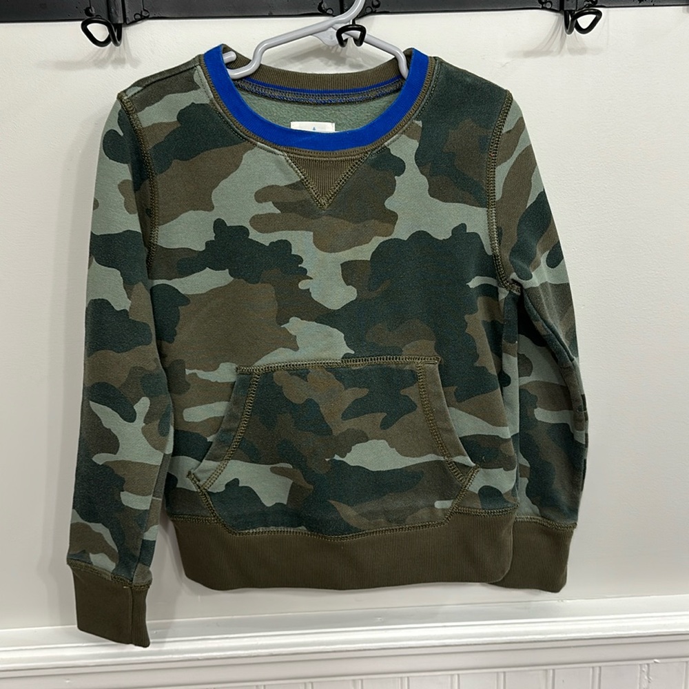 Boys Jcrew Crewcuts camo sweatshirt with front pocket